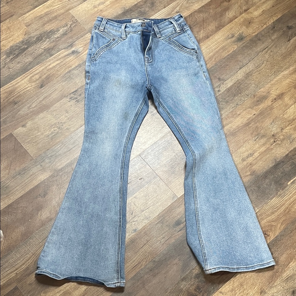 Chic Light Blue Flared Women's Jeans